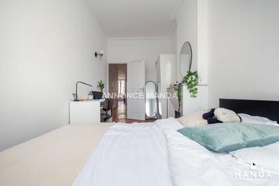 Chambre - 11 m² - 5 pièces