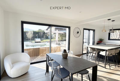 Maison - 139 m² - 5 pièces