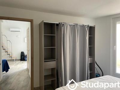 Chambre - 9 m² - 1 pièce