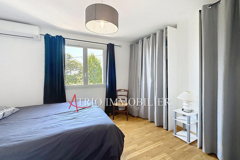 Villa - 225 m² - 7 pièces