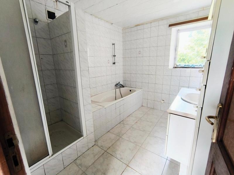 Maison - 122 m² - 6 pièces