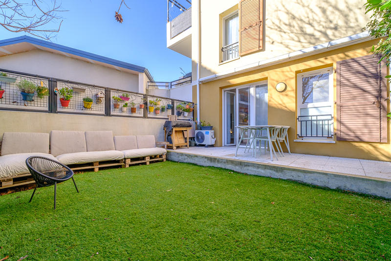 Appartement - 82 m² - 4 pièces