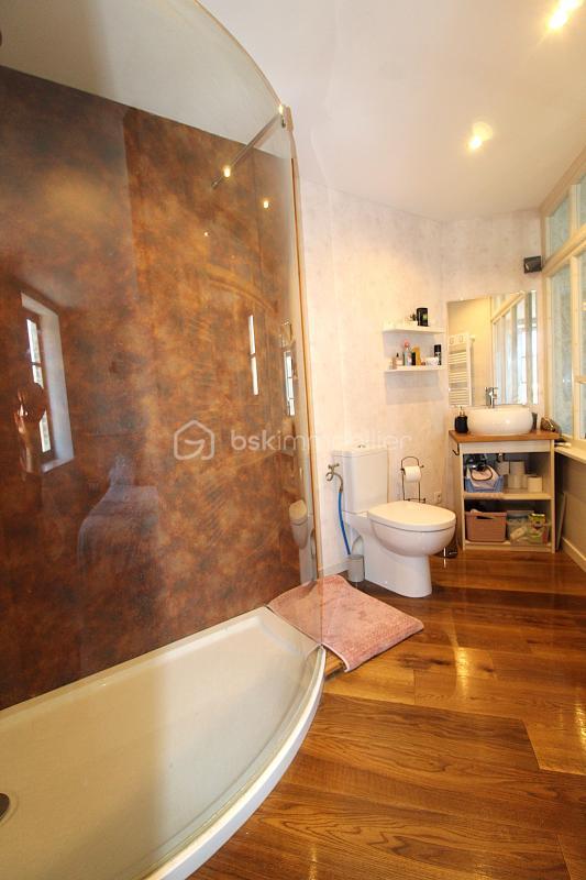 Maison en pierre - 193 m² - 7 pièces