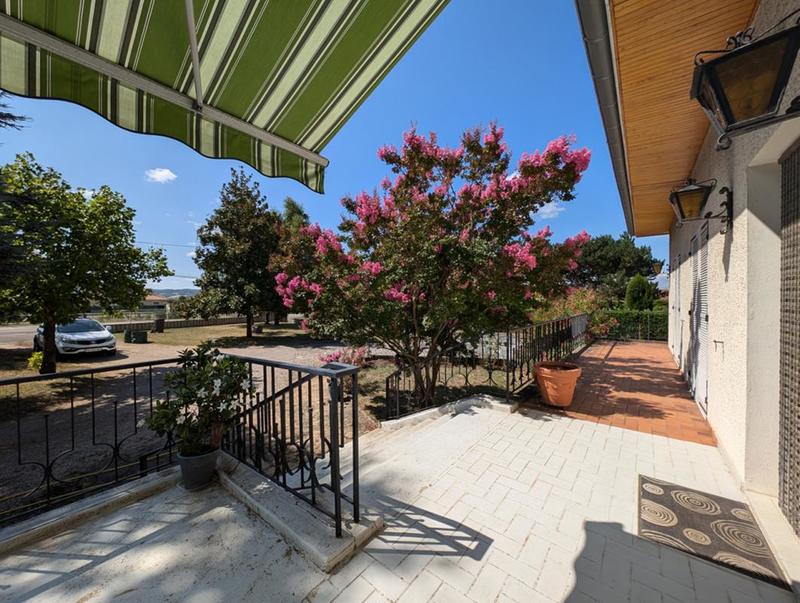 Maison - 181 m² - 8 pièces