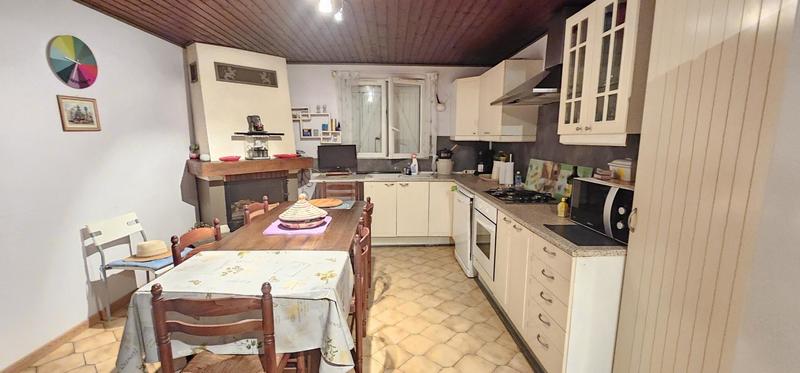 Maison - 184 m² - 5 pièces