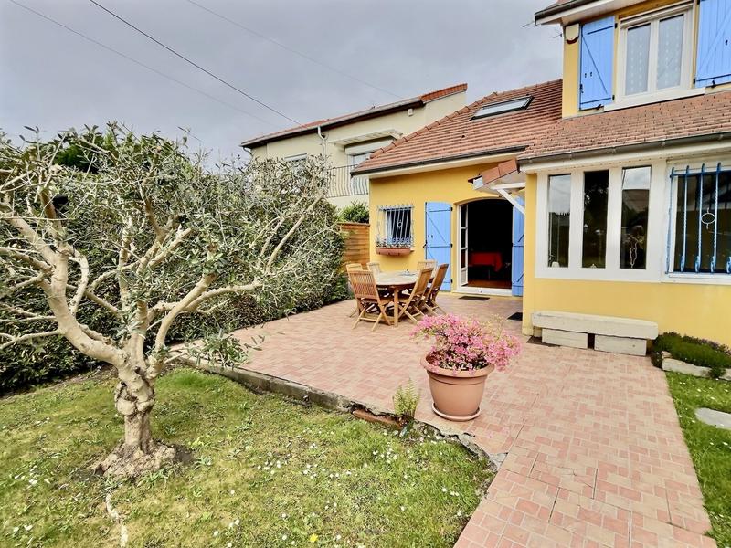 Maison ancienne - 117 m² - 6 pièces