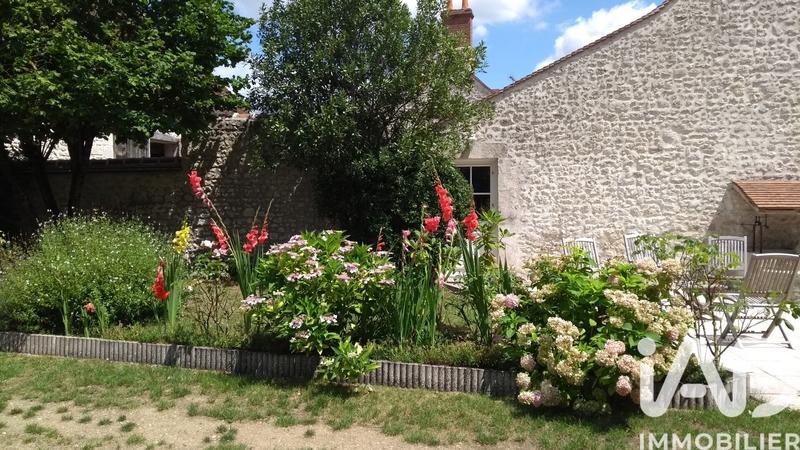 Maison - 231 m² - 8 pièces