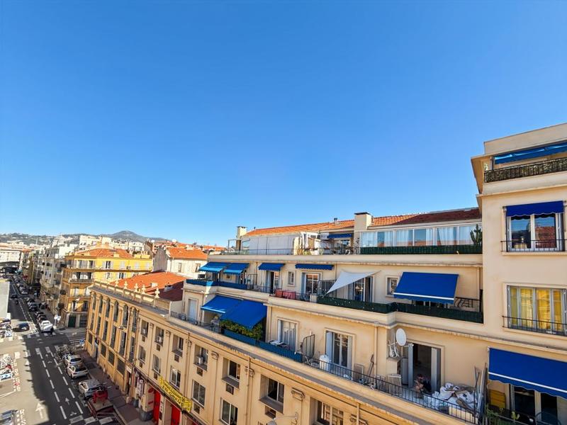 Appartement - 81 m² - 3 pièces