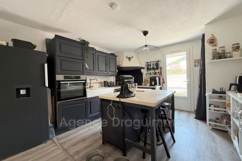 Maison - 93 m² - 5 pièces