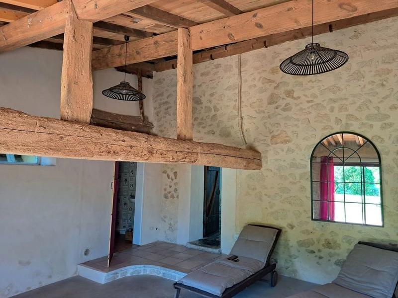 Maison en pierre - 161 m² - 6 pièces