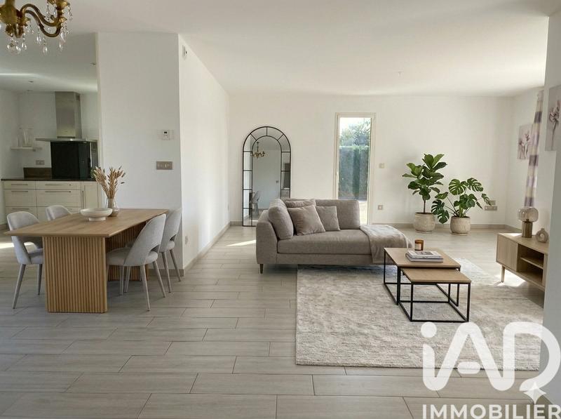 Maison - 150 m² - 5 pièces