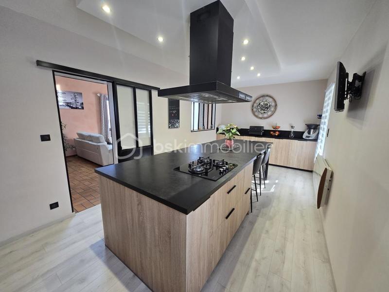 Pavillon - 135 m² - 6 pièces