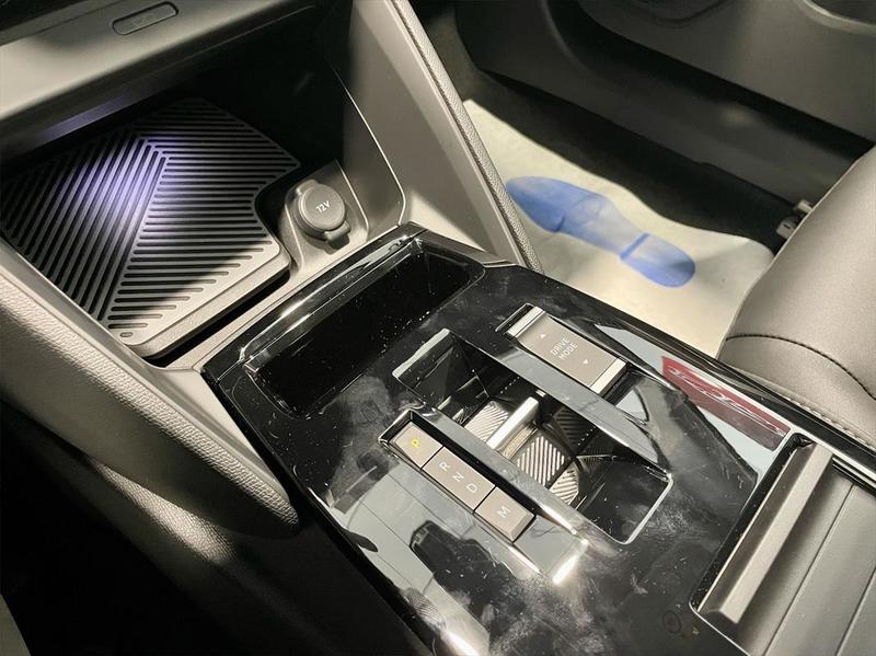 Citroën C4 III (2) 1.2 Hybrid 145 Dcs6 Max