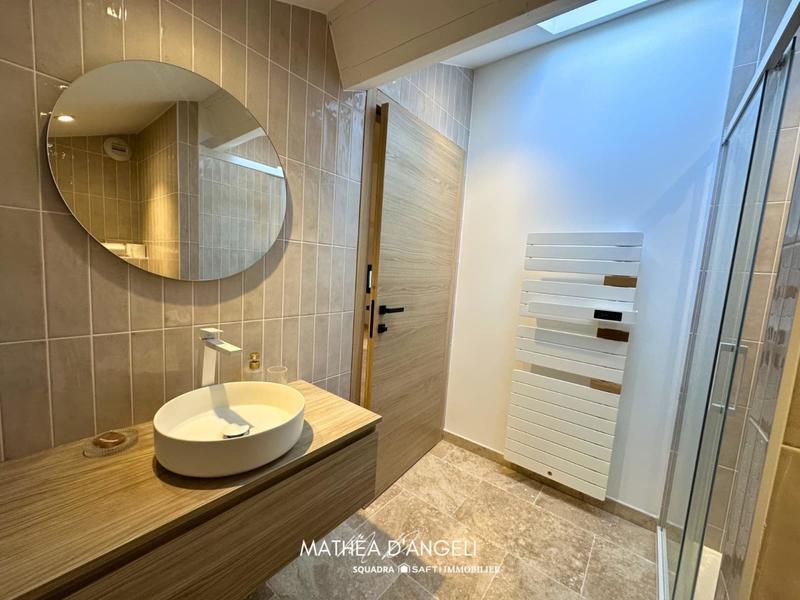 Appartement - 155 m² - 4 pièces