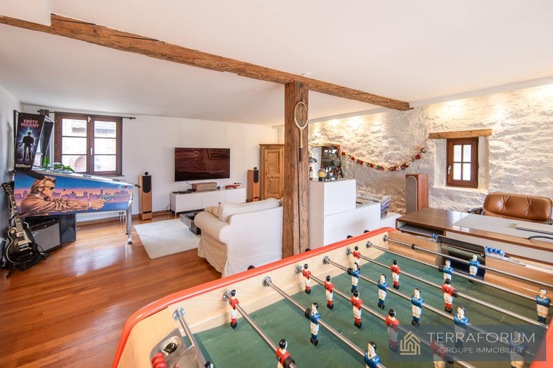 Maison ancienne - 223 m² - 8 pièces