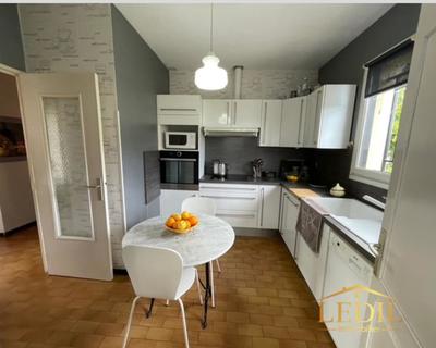 Maison - 97 m² - 5 pièces