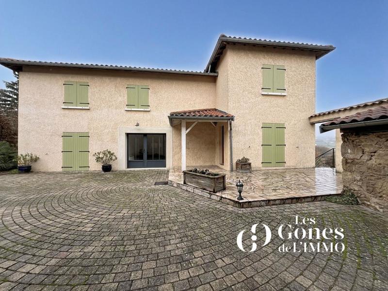 Maison - 140 m² - 6 pièces