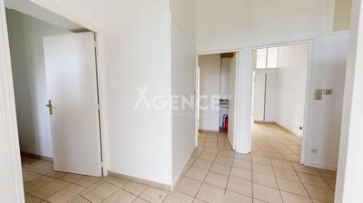 Appartement - 68 m² - 5 pièces