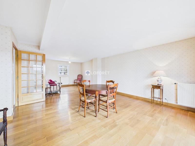 Appartement - 89 m² - 5 pièces