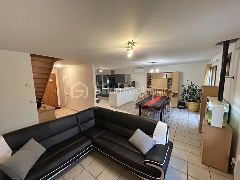 Maison traditionnelle - 140 m² - 7 pièces