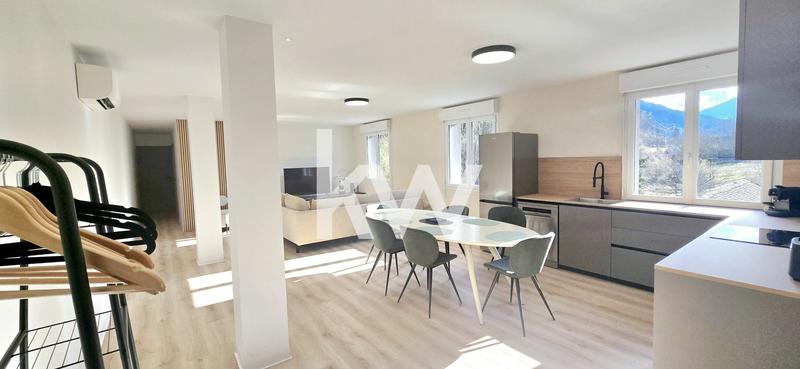 Appartement - 102 m² - 3 pièces