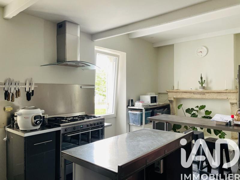 Maison - 320 m² - 10 pièces