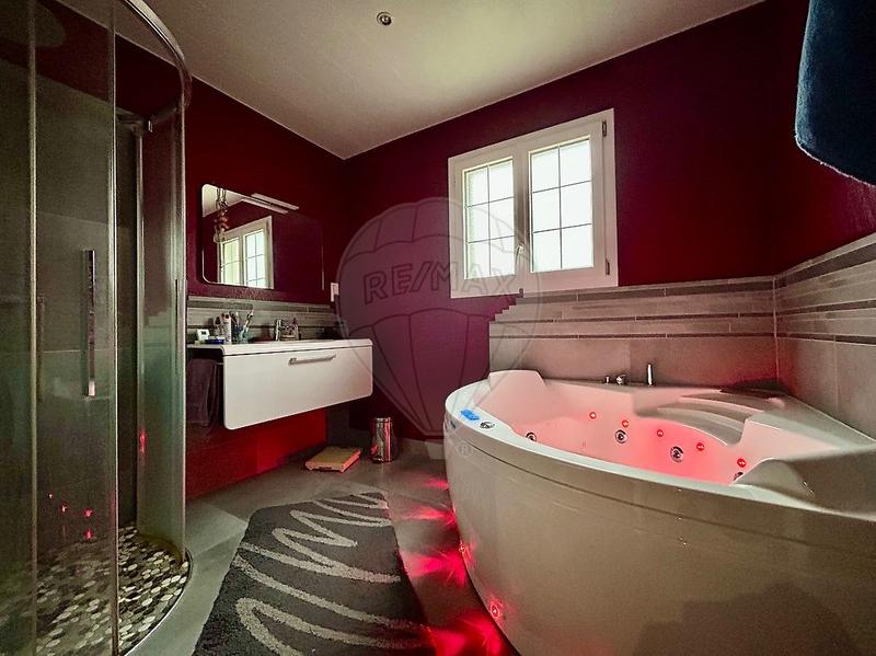 Maison - 127 m² - 5 pièces