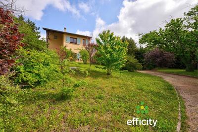 Maison - 166 m² - 7 pièces