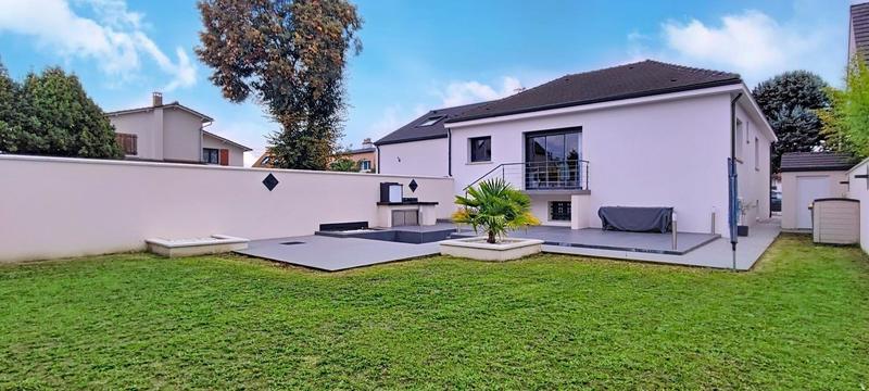 Maison - 183 m² - 7 pièces