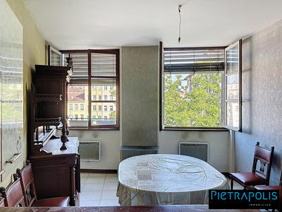 Appartement - 85 m² - 4 pièces