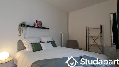 Chambre - 11 m² - 1 pièce