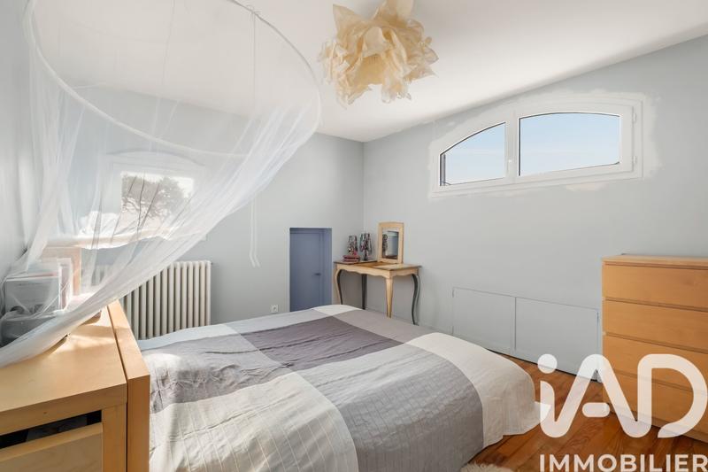 Maison - 228 m² - 7 pièces