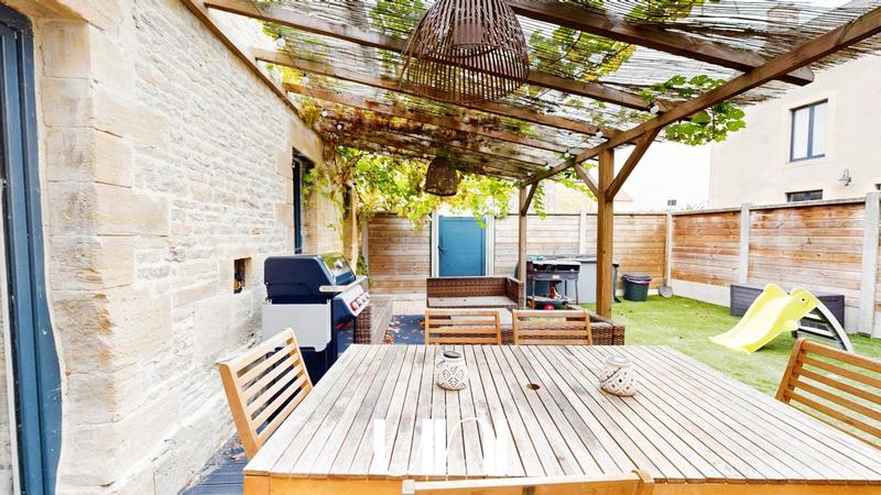 Maison - 135 m² - 6 pièces