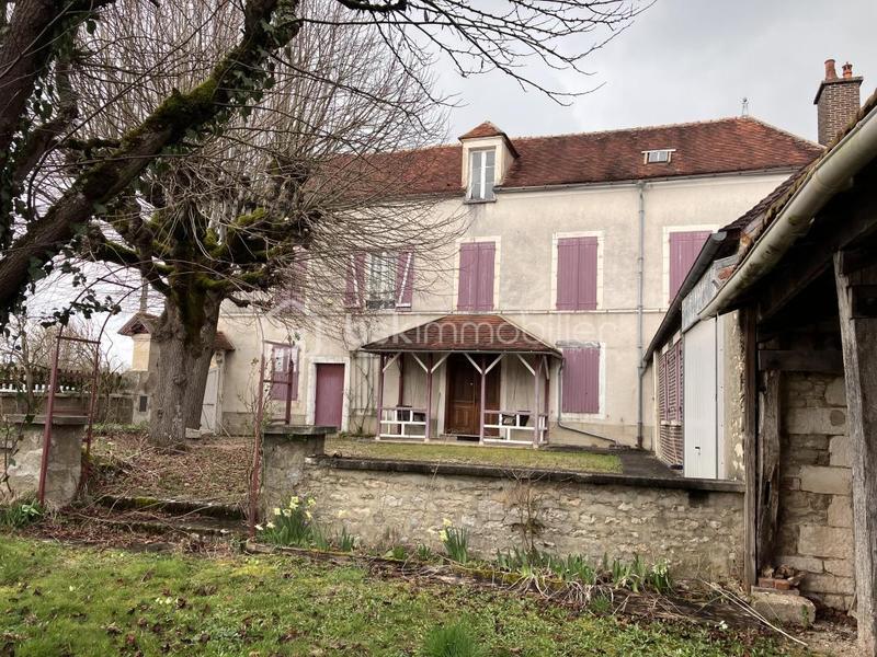Maison - 187 m² - 9 pièces