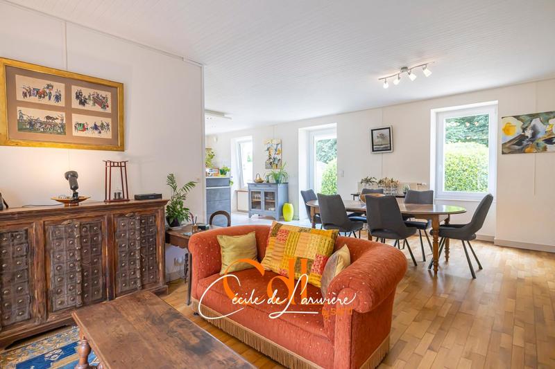 Maison - 223 m² - 8 pièces