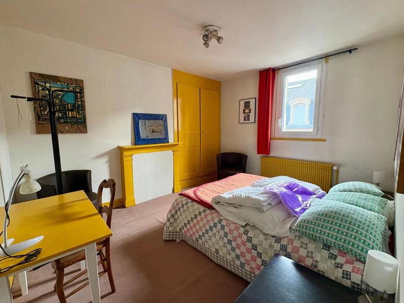 Maison - 160 m² - 8 pièces