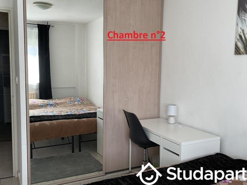 Chambre - 10 m² - 1 pièce