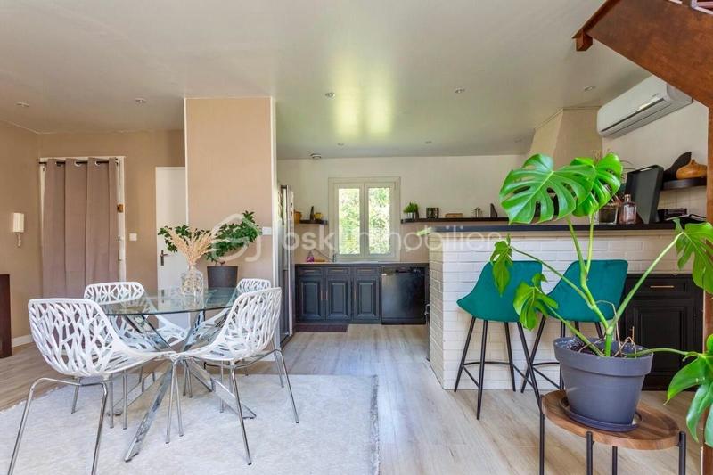 Maison - 141 m² - 6 pièces