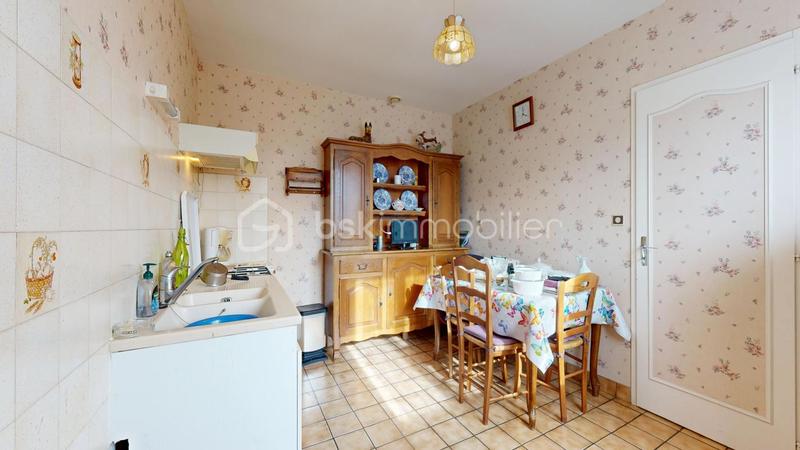 Maison - 84 m² - 4 pièces