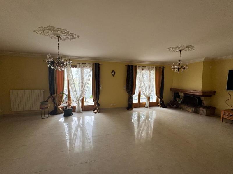 Maison - 194 m² - 7 pièces