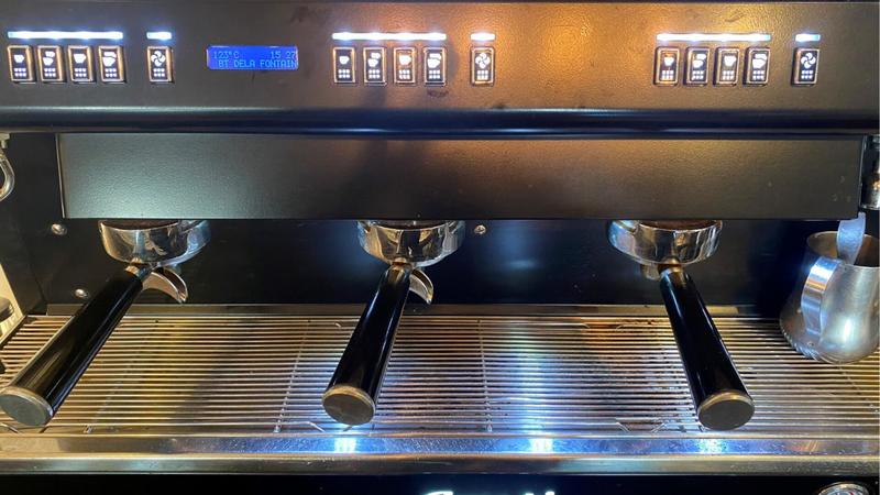 Fonds de commerce - Local d'activité / Entrepôt - 100 m²