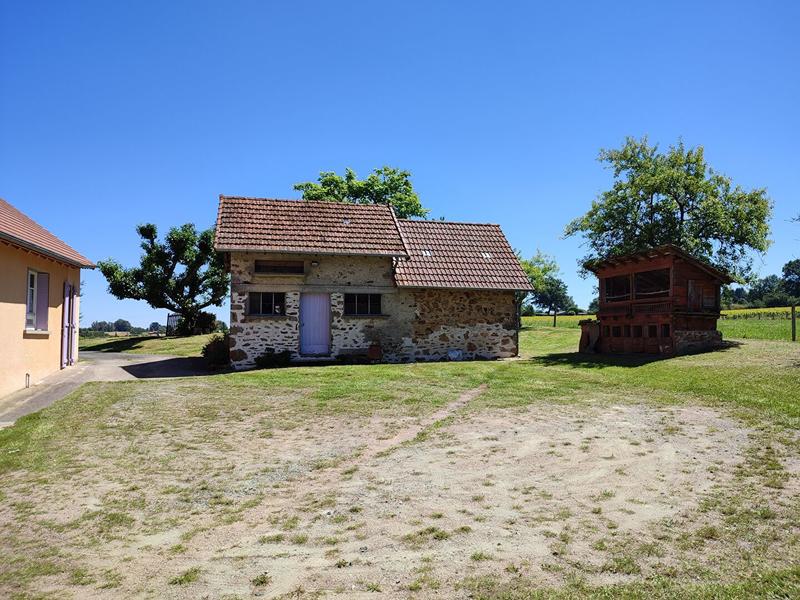 Corps de ferme - 200 m² - 4 pièces