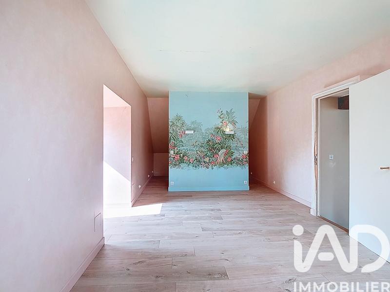 Maison - 212 m² - 8 pièces