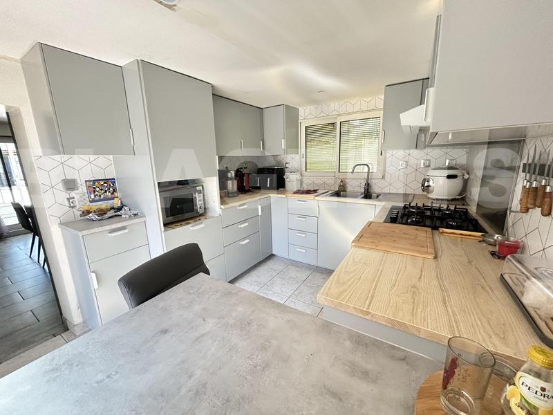 Maison - 144 m² - 6 pièces