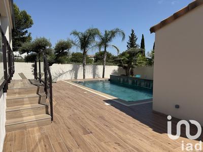 Maison - 201 m² - 6 pièces