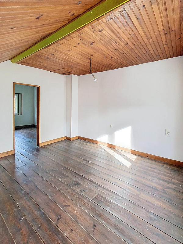 Maison - 69 m² - 5 pièces