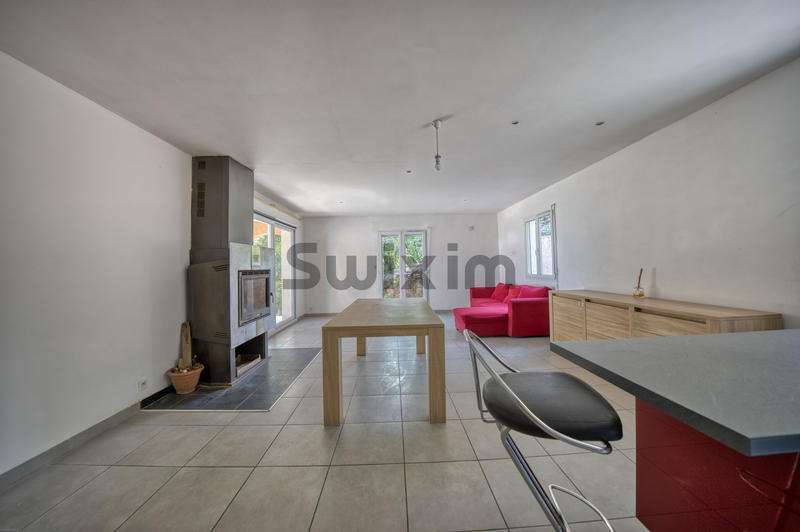 Villa - 100 m² - 5 pièces