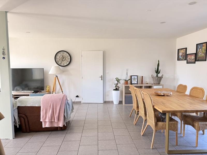 Maison - 98 m² - 4 pièces
