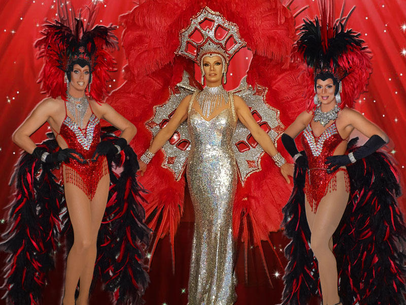 Dîner spectacle transformiste au Cabaret