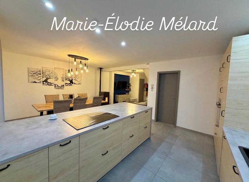 Maison - 95 m² - 5 pièces